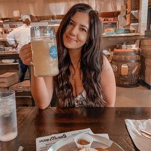 Meet your Posher, Madeline